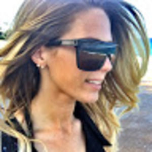 Meet your Posher, Adrianne